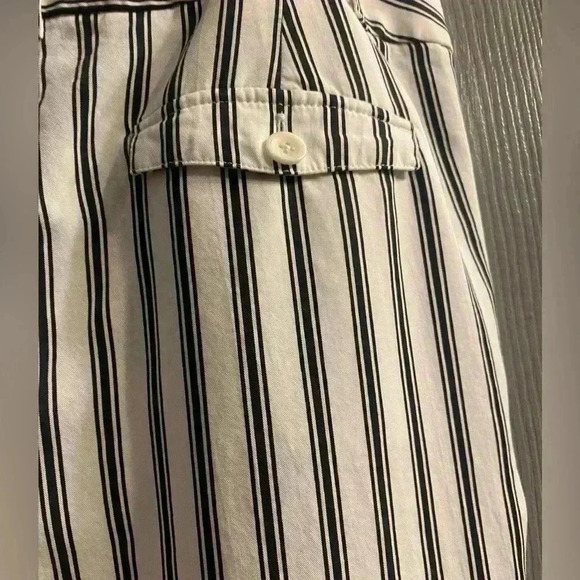 Ann Taylor LOFT white & black striped boyfriend pants with zipper at leg size 10 - Picture 6 of 9